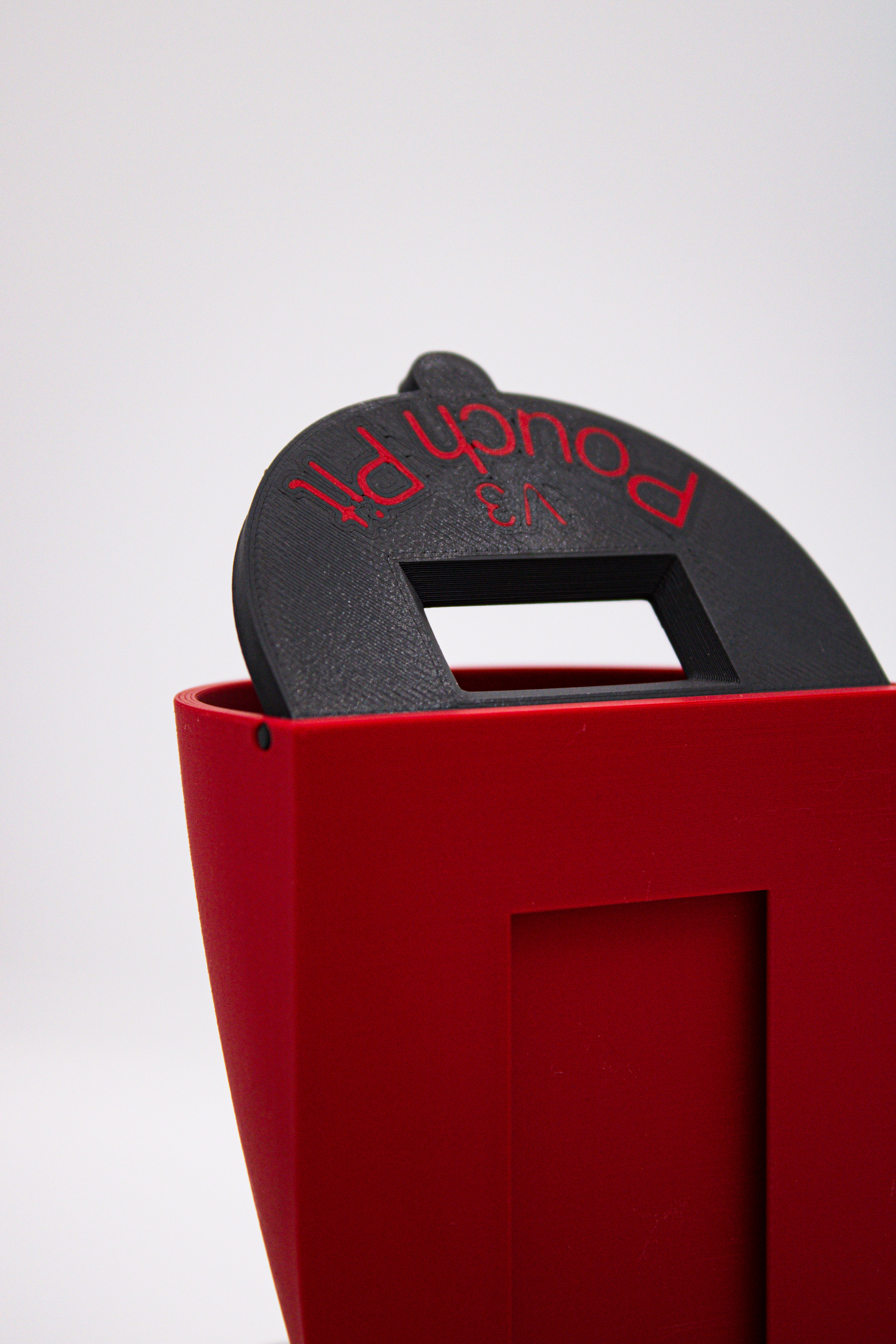 Pouch Pit – Mini Urinal Trash Can for Nicotine Pouches