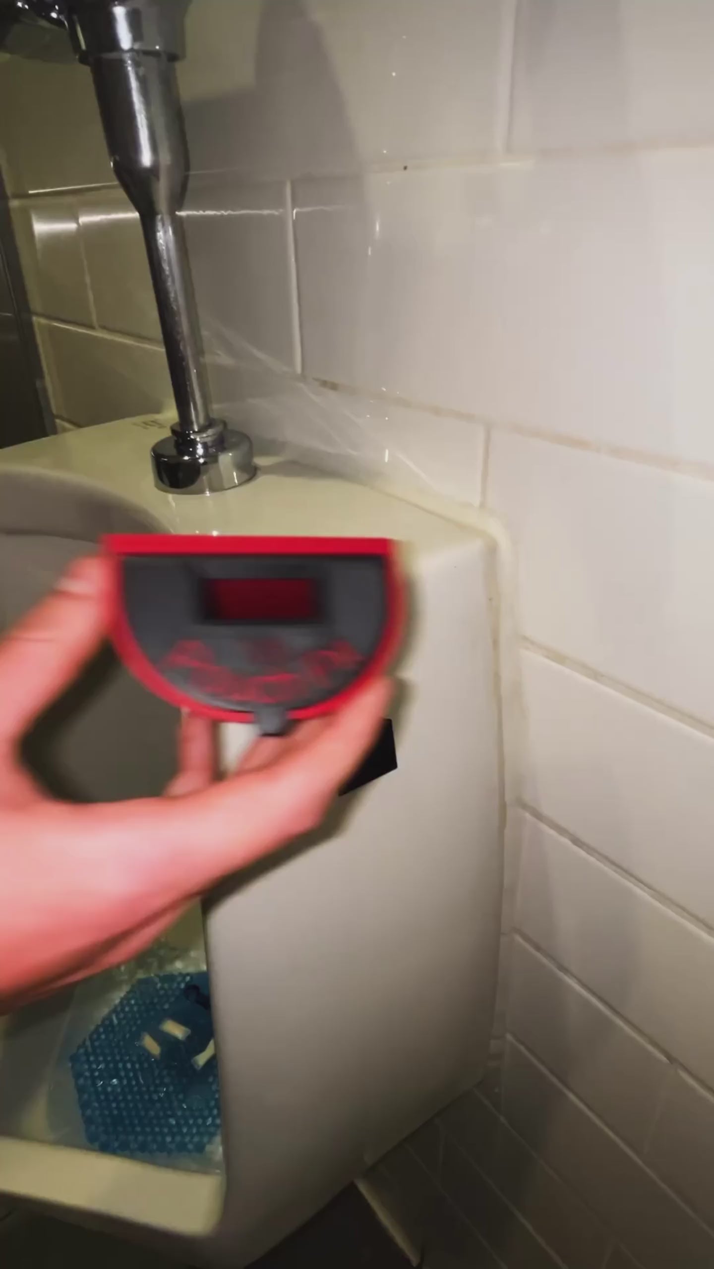 Pouch Pit – Mini Urinal Trash Can for Nicotine Pouches